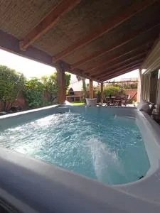 Villa au calme 6 à 8 pers avec jacuzzi et salle fitness - Cournonsec