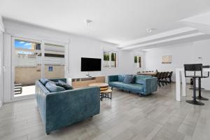 Casa Bos Flamingo Pool and Jacuzzi