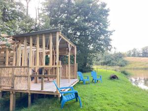 Maisons de vacances Gite neuf avec jardin, foret et etang : photos des chambres