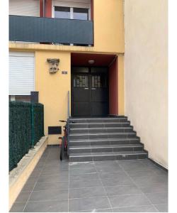 Cosy studio neuf avec balcon