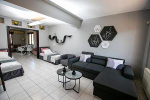 CASTLE VIEW luxury apartment with Free Private Parking