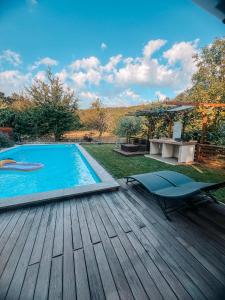 Olive garden family apartment with private pool