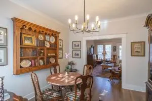 Classic Central Gardens Location - Memphis