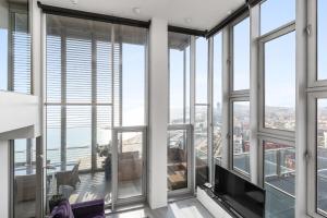 Penthouse With The Best Views!