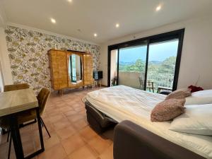 Appartements Appartement avec terrasse Proche Cassis : photos des chambres