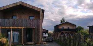 2 Maisons bois , Les conches