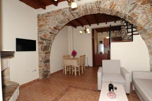 Two-Bedroom House room in Panorama