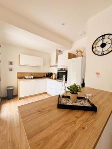 Villas Maison Privee, Calme, parking, Jardin : photos des chambres