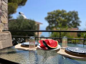 One-Bedroom Villa with Garden or Side Sea View room in 9 Muses Villas