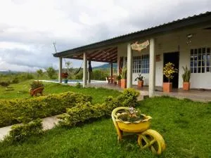 Casa Campestre Lago Calima - Jiguales