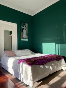 Studio Buenos Aires Love by CRE