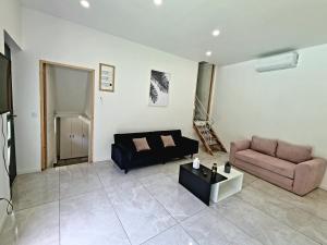 Villas Villa neuve avec Piscine Privee Parc des Calanques 15min Velodrome : photos des chambres