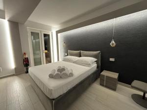En Suite Bedroom Blue Moon