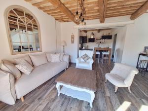 Maison de charme village entre Vignes et Lavandes