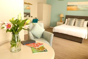 Causeway Hotel