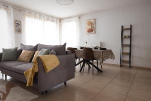 Bel Appartement spacieux le Joliot Curie 4-6 pers à Lyon - Eurexpo - LDLC ARENA