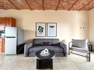 Serene Oasis Studio - Outdoor Salt Water Pool