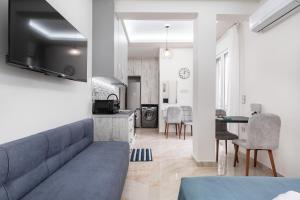 Athens Center 1A Residence by AthenianKeys