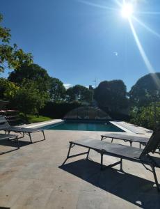 PISCINA CLIMATIZADA - todo el año- Playa de la Ñora-chimenea- barbacoa