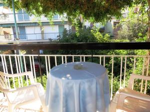 One-Bedroom Apartment with Balcony and Garden View