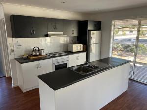 Elandra House - WiFi pet friendly outside