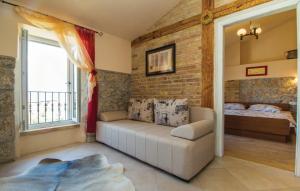 Home with magnificent sea view