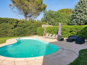 Villa de Charme Climatisée avec Piscine au Centre