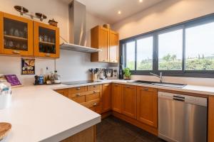 Villa de Charme Climatisée avec Piscine au Centre