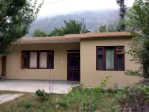 Marina Garden - House in Kullu - 马恩迪