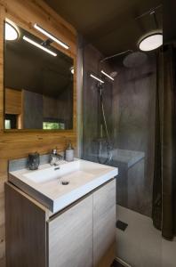 Maisons de vacances Poli Resort, calme et haut-de-gamme au sommet : photos des chambres