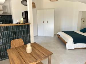 Un petit coin de paradis - Studio Pura Vida, à 200m de la plage dans une calanque préservée