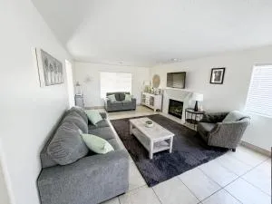 Modern Resort Condo - Pools, Courts & Scenic Views - St. George