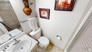 Ski View 10 - On Main Street - WiFi - Cable - Fireplace - Trailer Parking In Back - Patio with Gas Grill