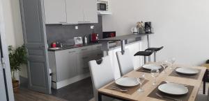 Appartements Cosy 4 minutes a pieds du centre historique avec parking : photos des chambres