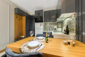 Azur Properties ap 4 - Yunets