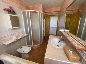 Villas Villa pour 4 personnes proche Santa Giulia : photos des chambres