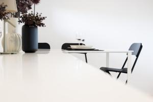 B44 Balcony lake view