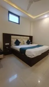 G L Palace - Катра