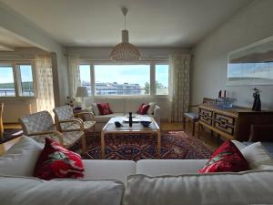 Spacious Design Apartment