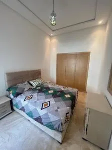 Kettani Bouznika Hind - 布兹尼盖