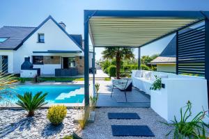 Maisons de vacances La Villa des Lauriers - Piscine privee et chauffee : photos des chambres
