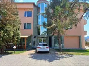 Интернационал - Сидирокастро