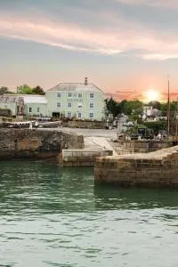 Pier House - Penpillick