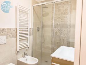 Cassa di Risparmio 11 Tirabora Short Rent