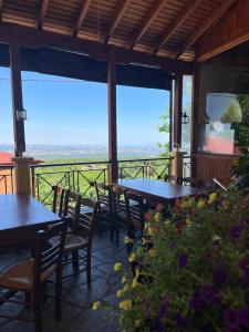 Ψητοπωλείο Καφέ Ενοικιαζόμενα Δωμάτια Όλυμπος