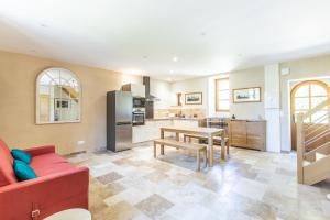 Maisons de vacances Chatea de Conon Gite Cociergerie : photos des chambres