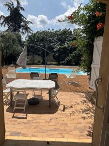 Villas Belle Villa avec Piscine : photos des chambres