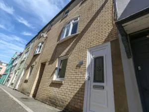 Victoria House - Melcombe Regis