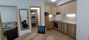 VI Szentháromság 64 - RESTY