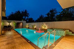 Lindsay Manor VaNa 4BHK Private Pool 1KM Beach